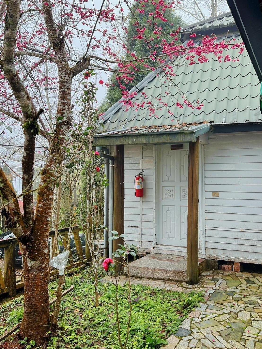 Vila Gemlu Lugu Exteriér fotografie