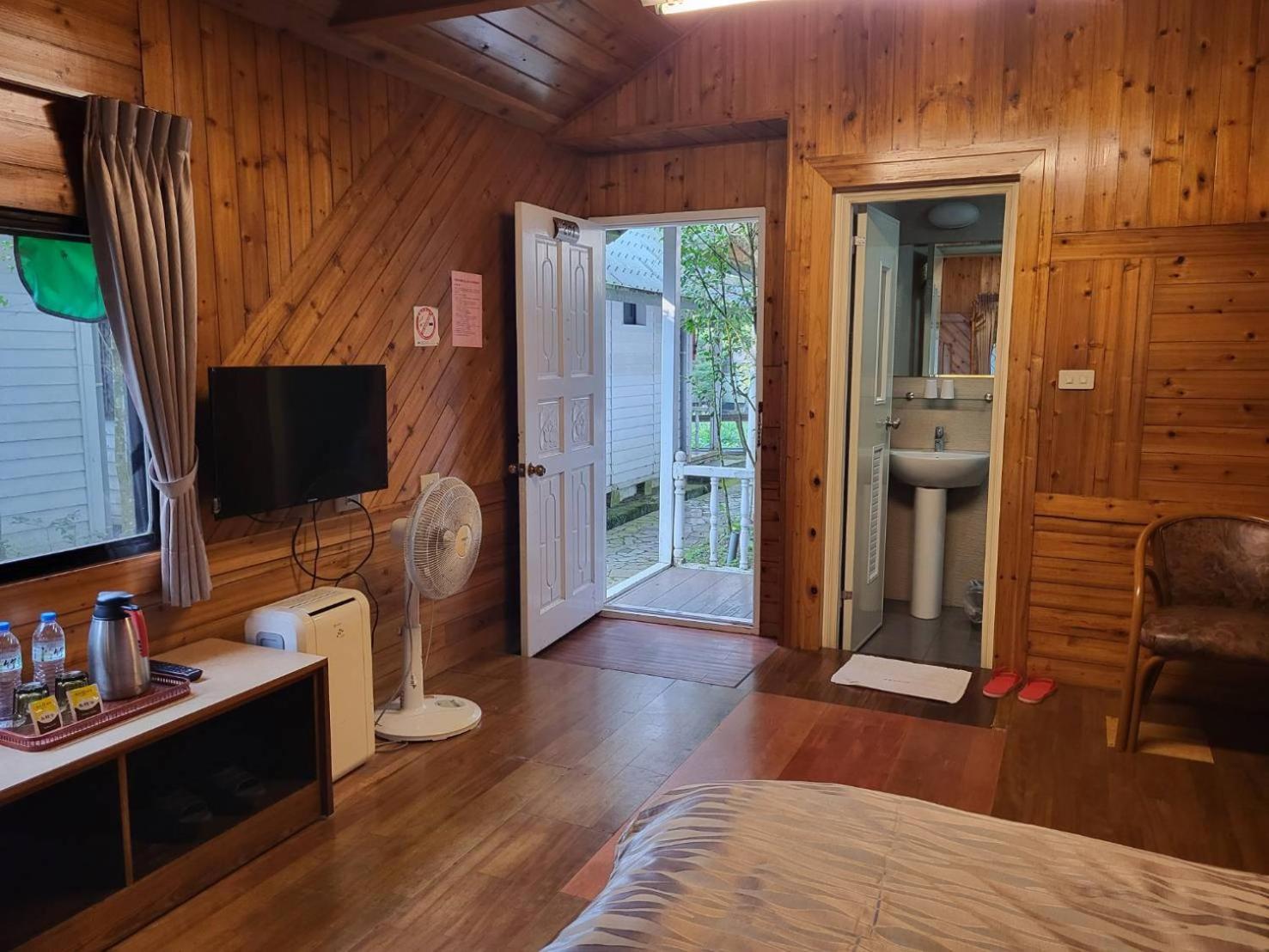 Vila Gemlu Lugu Exteriér fotografie