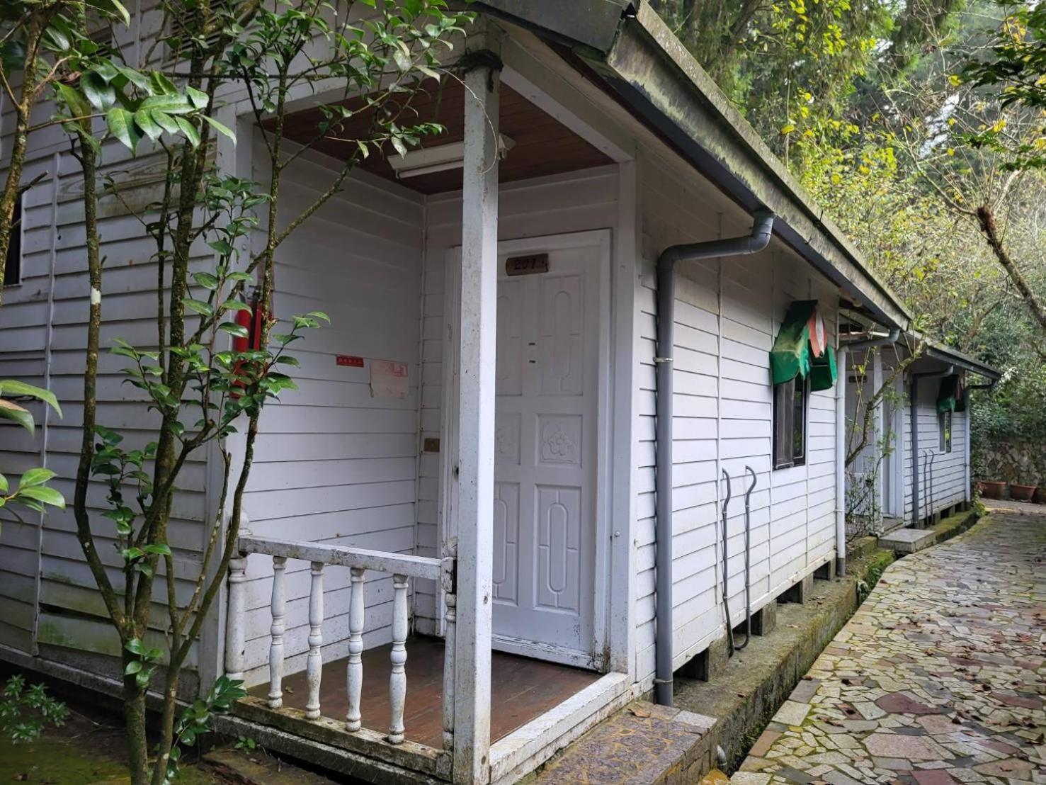 Vila Gemlu Lugu Exteriér fotografie